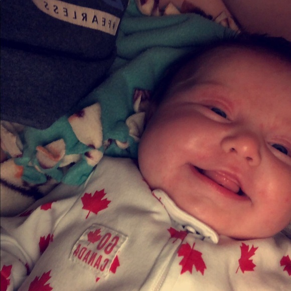 Meet your Posher, Cynthia - Picture 3 of 3